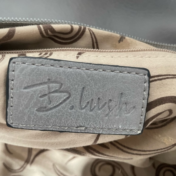 B Lush Grey Snake Skin Design Purse - Picture 3 of 7